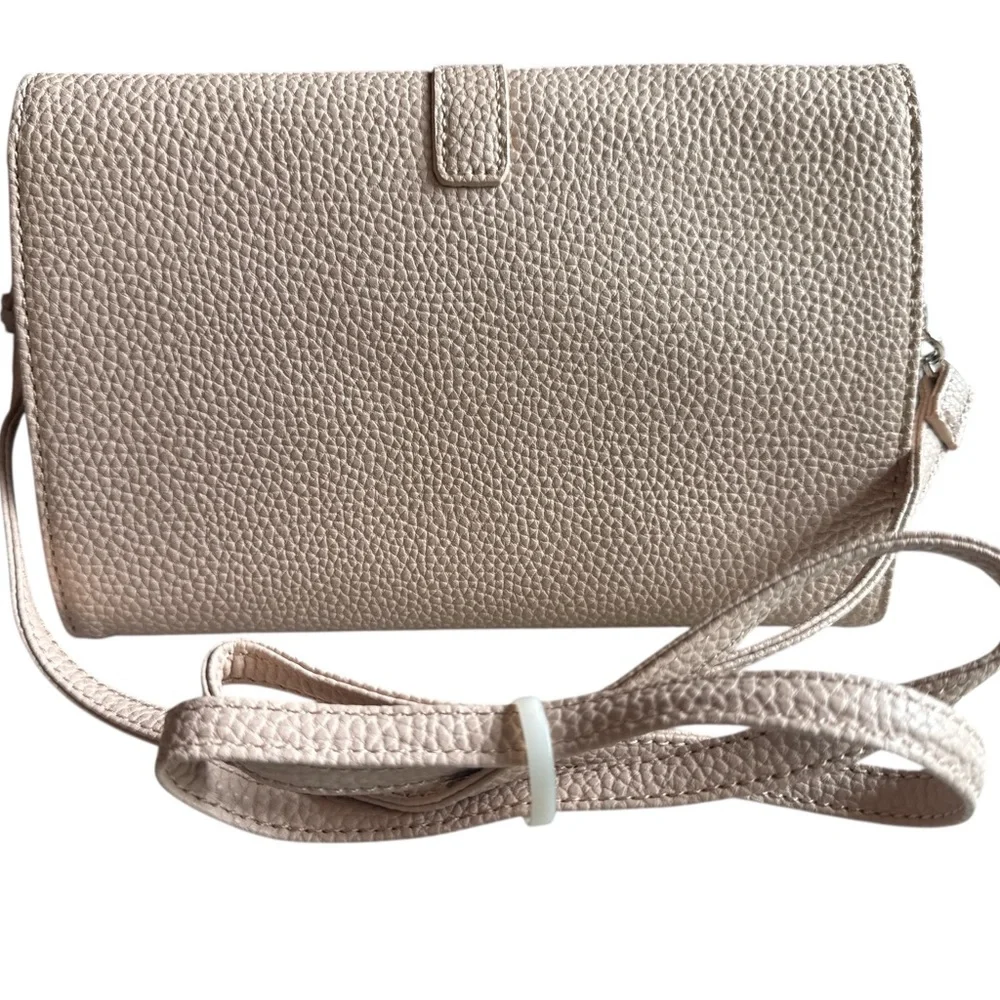 Kenneth Cole Reaction Tan Crossbody bag - Picture 2 of 4